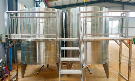 不銹鋼攪拌罐:不銹鋼攪拌罐的操作方法和構造